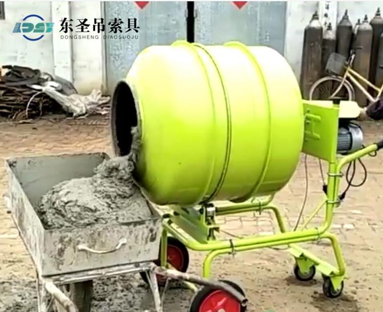 要根據作業環境選擇適合型號的水泥攪拌機